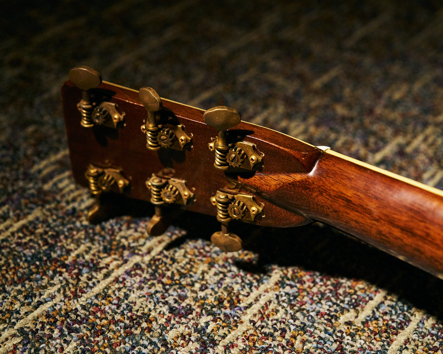 DeGrote's guitar at the Martin Museum