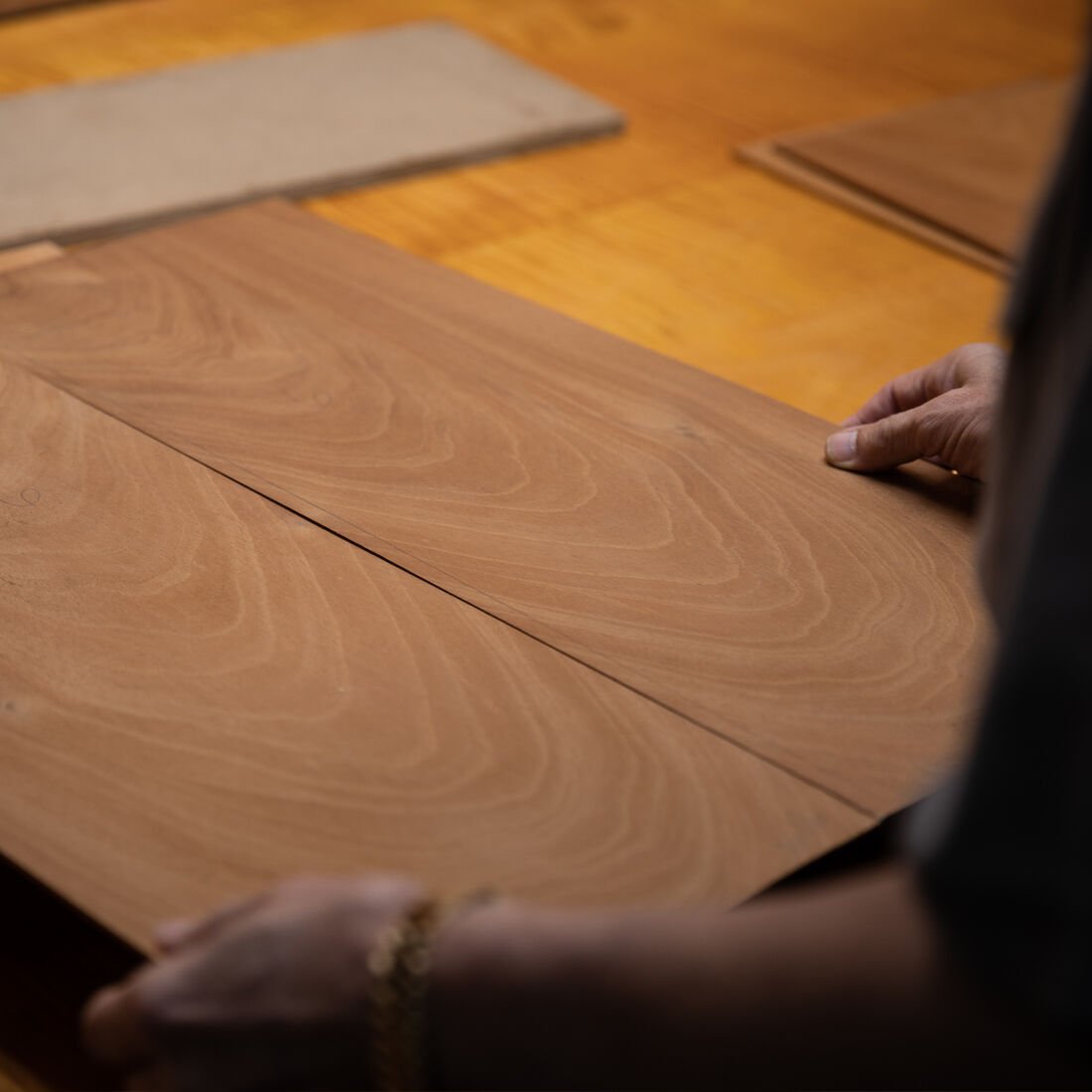 Matching 2 pieces of wood Matching 2 pieces of wood