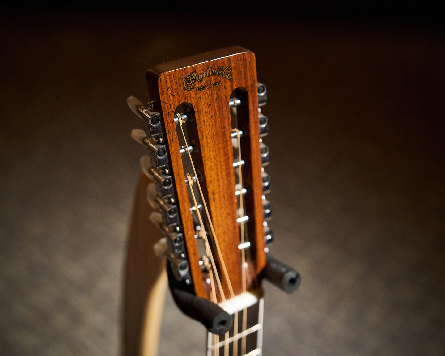 Headstock of the D12-35