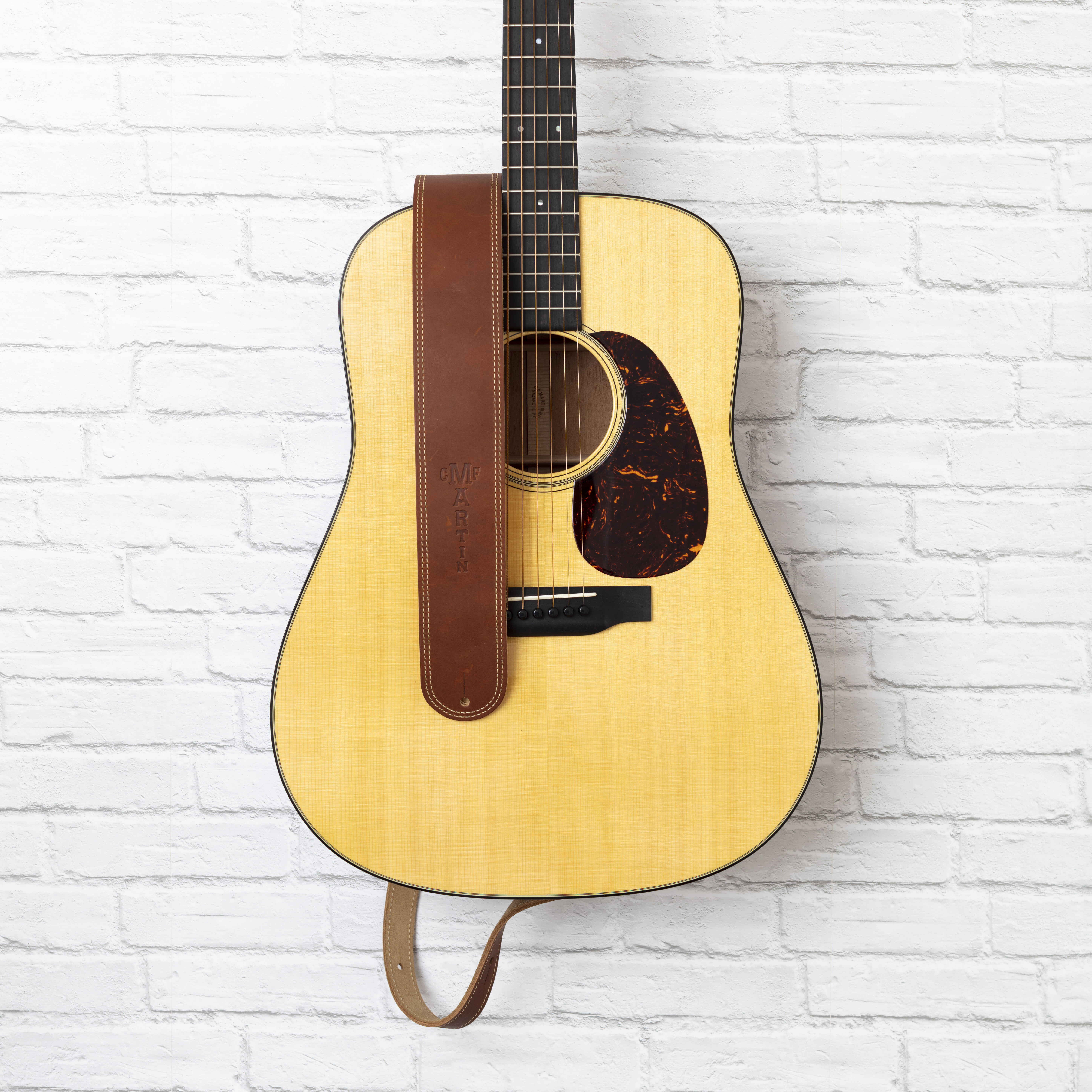 Martin guitar store strap