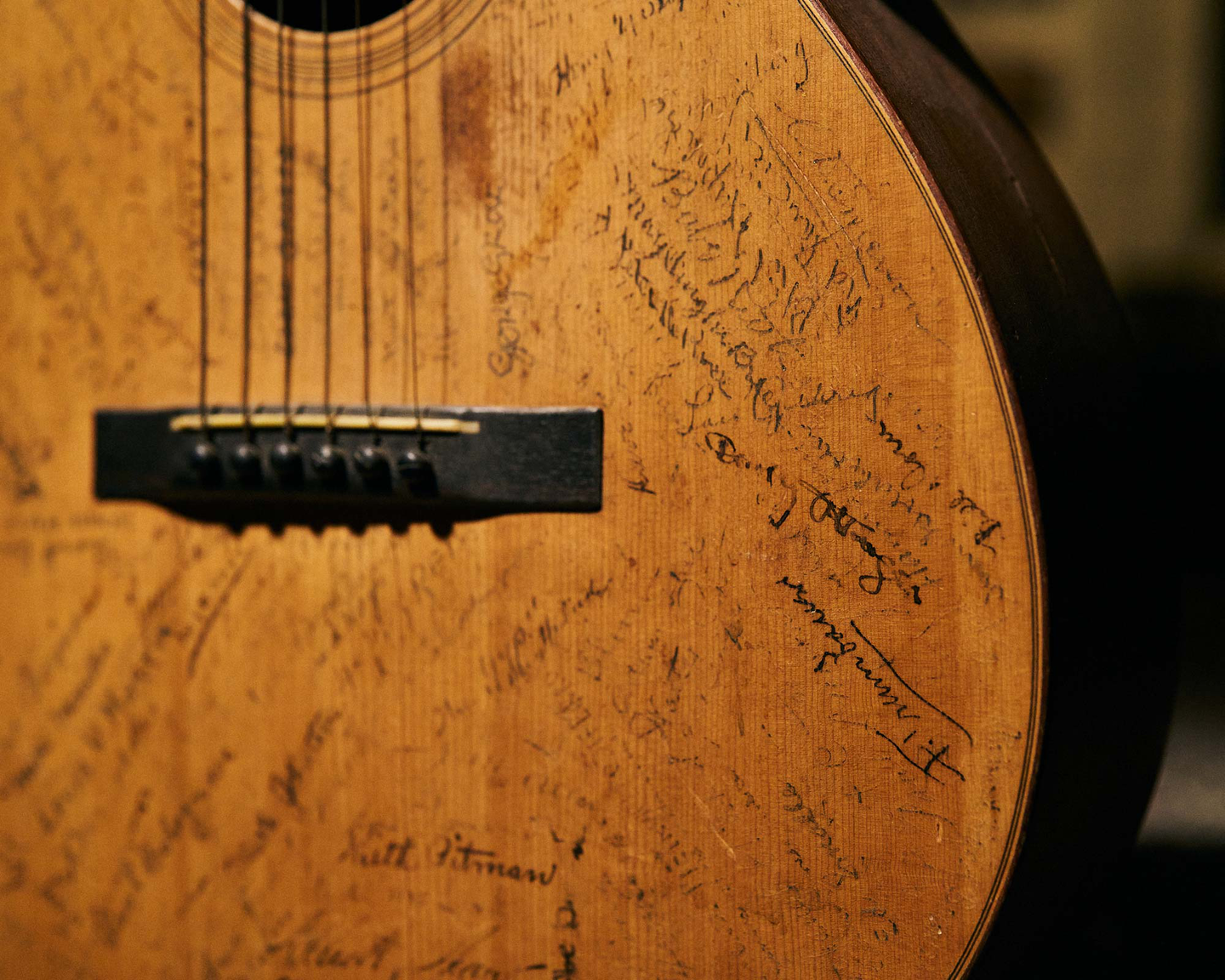 Signatures on the guitar