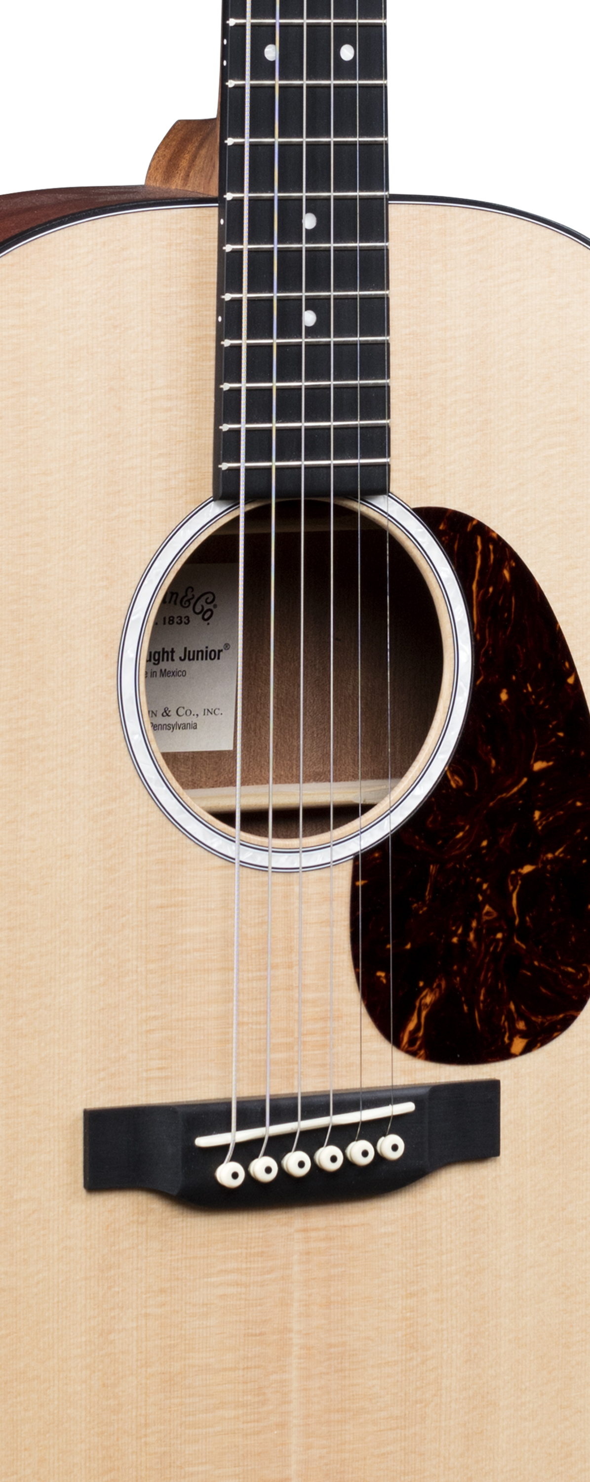 Guitare folk de voyage électro-acoustique Martin Dreadnought Junior  n°2100848, étui Gator – Au Son Vert