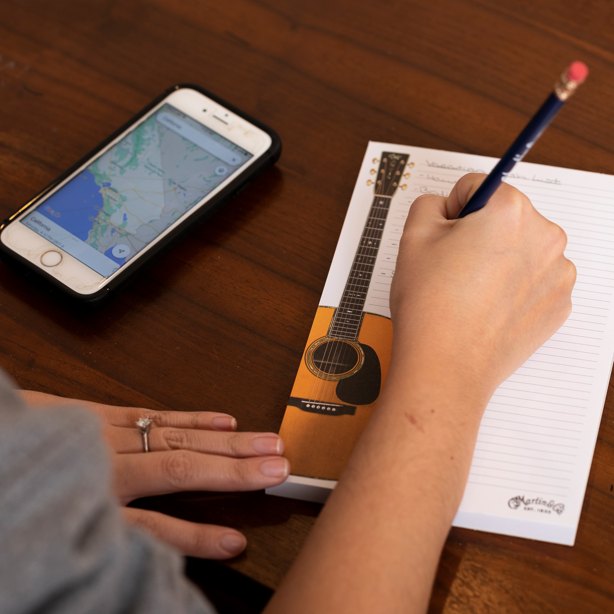 Martin Tablet image number 3